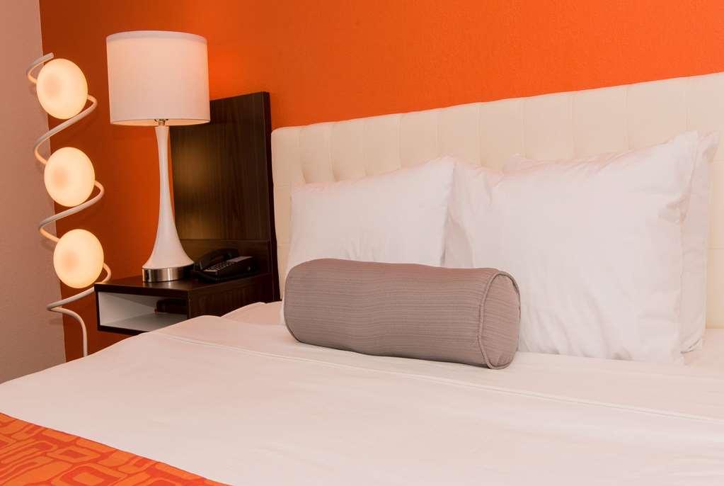 Howard Johnson By Wyndham Portsmouth Habitación foto